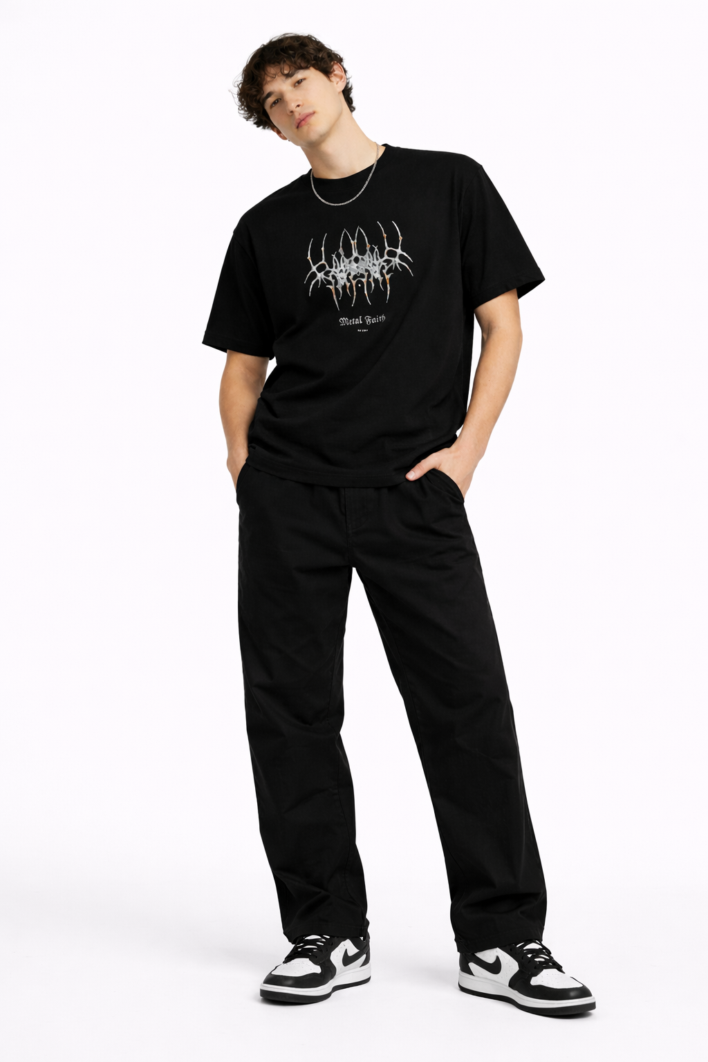 Metal Faith T-Shirt Schwarz | Graphic Tee aus 100% Baumwolle